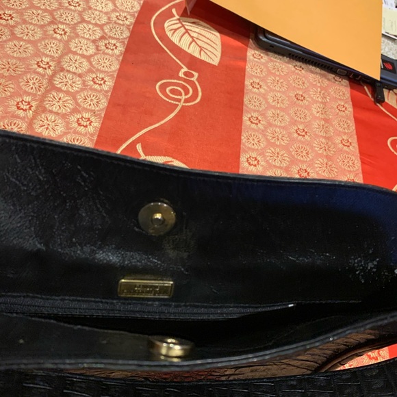 Black Crocodile Skin Shoulder Bag - Picture 4 of 9